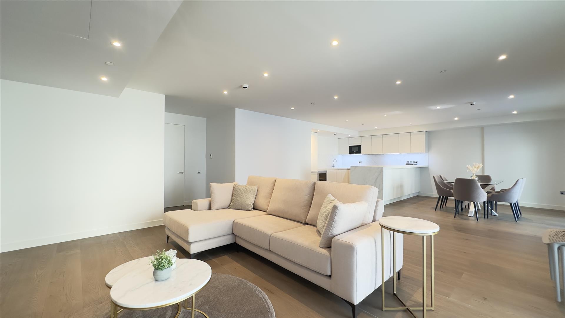 Image of Apartment - 4 Bedrooms - 4 Bathrooms for Rental in EuroCity-Gibraltar, Image 1